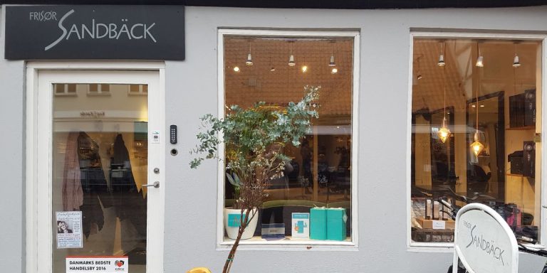 Frisoer Sandback facade 768x384