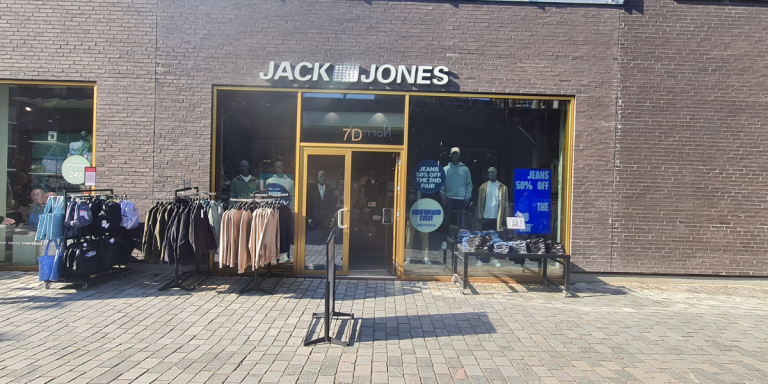 Jack Jones Straeder facade 768x384