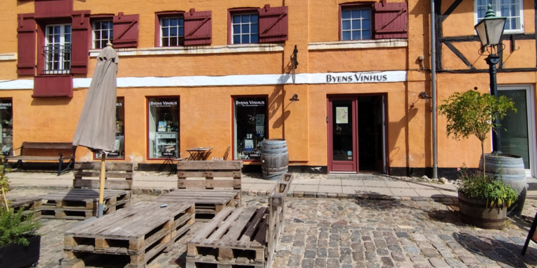 Byens Vinhus facade 768x384