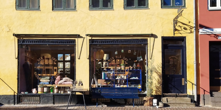 Den Blaa Doer facade 768x384