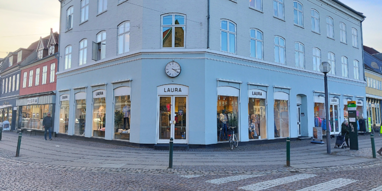 Laura mode facade 768x384