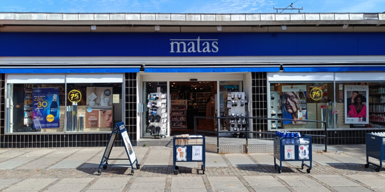 Matas Jernbanegade facade 768x384